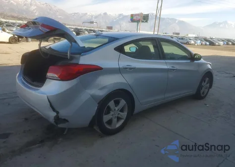 2013 Hyundai Elantra Gls z USA, uszkodzony, nr VIN KMHDH4AE9DU682995